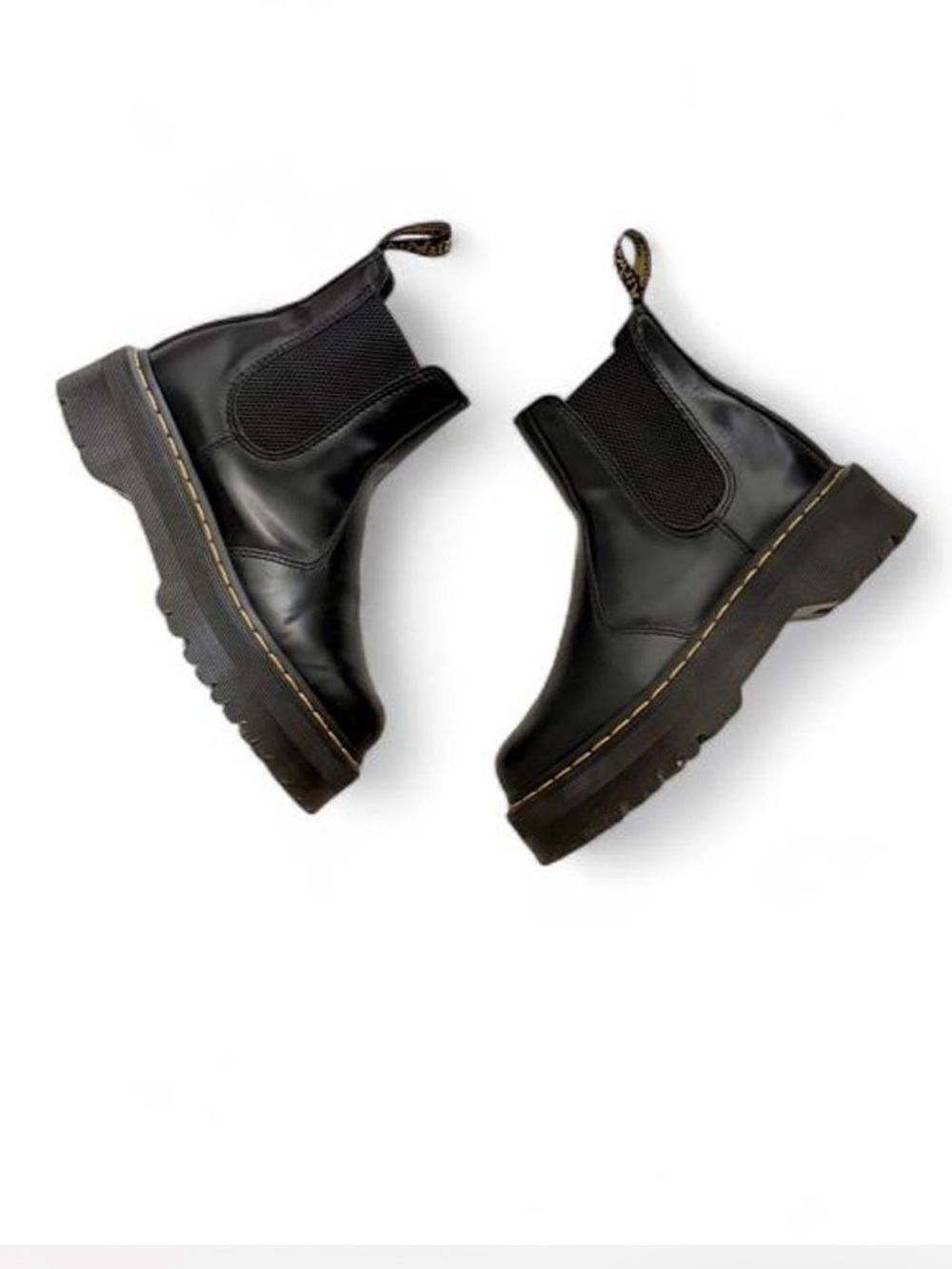 Dr. Martens Black platform 2976 Quad